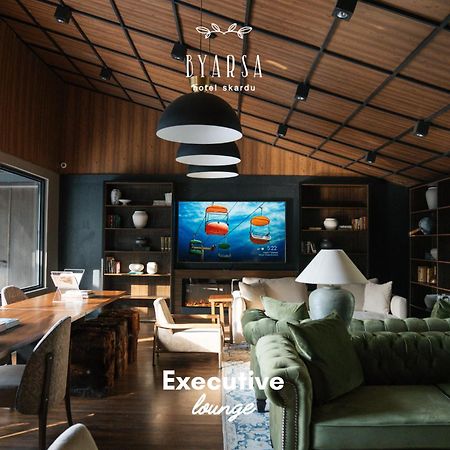 Byarsa Hotel Skardu Ponedas Dış mekan fotoğraf